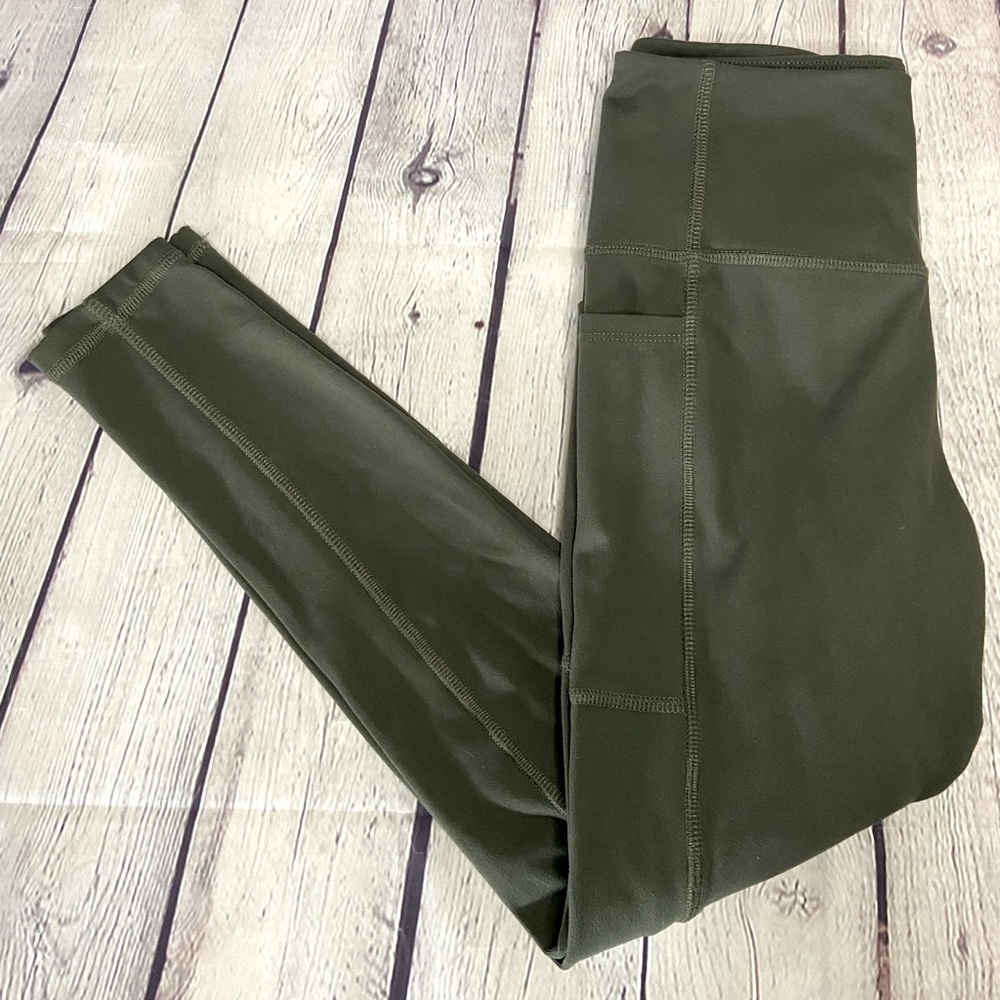 Danskin 7/8 Yoga Pants Size Small